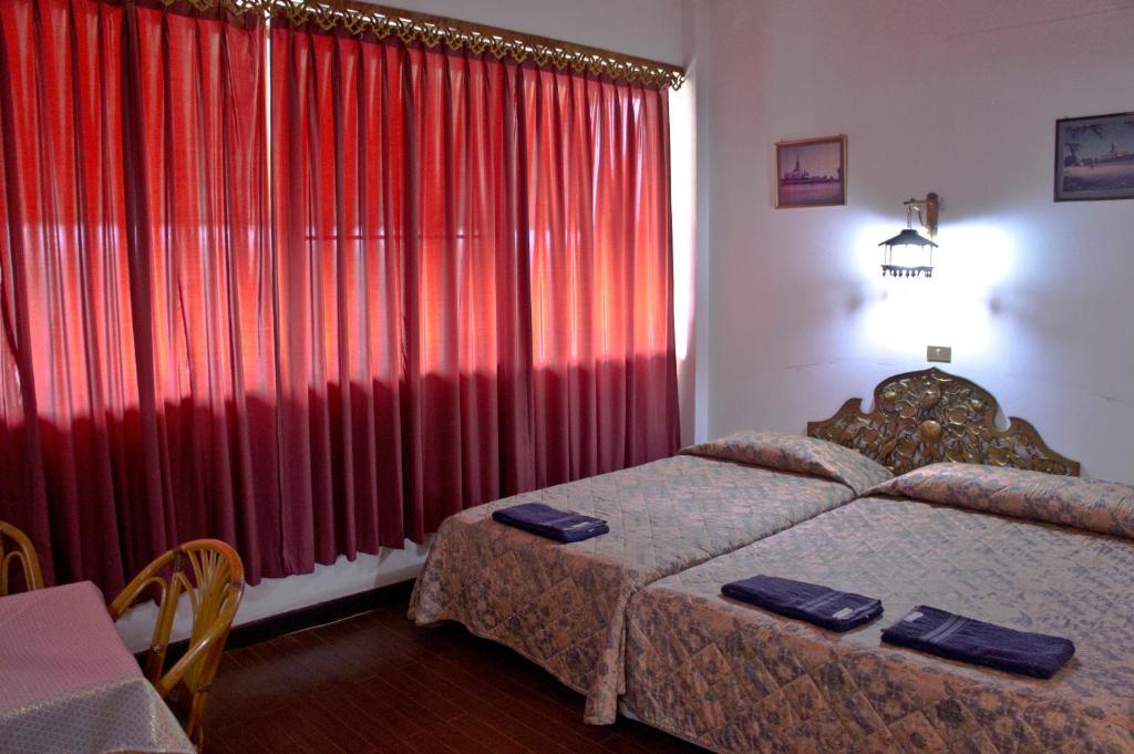 Royal Jommanee Hotel Nongkhai Nongkhaj Szoba fotó