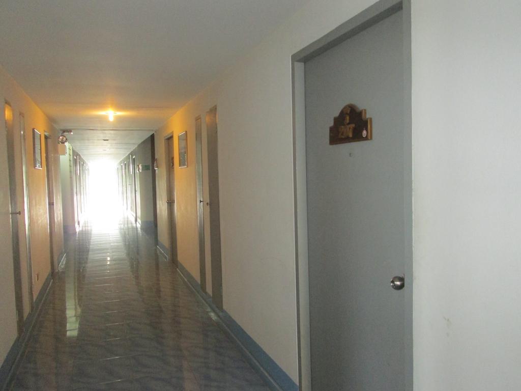 Royal Jommanee Hotel Nongkhai Nongkhaj Szoba fotó